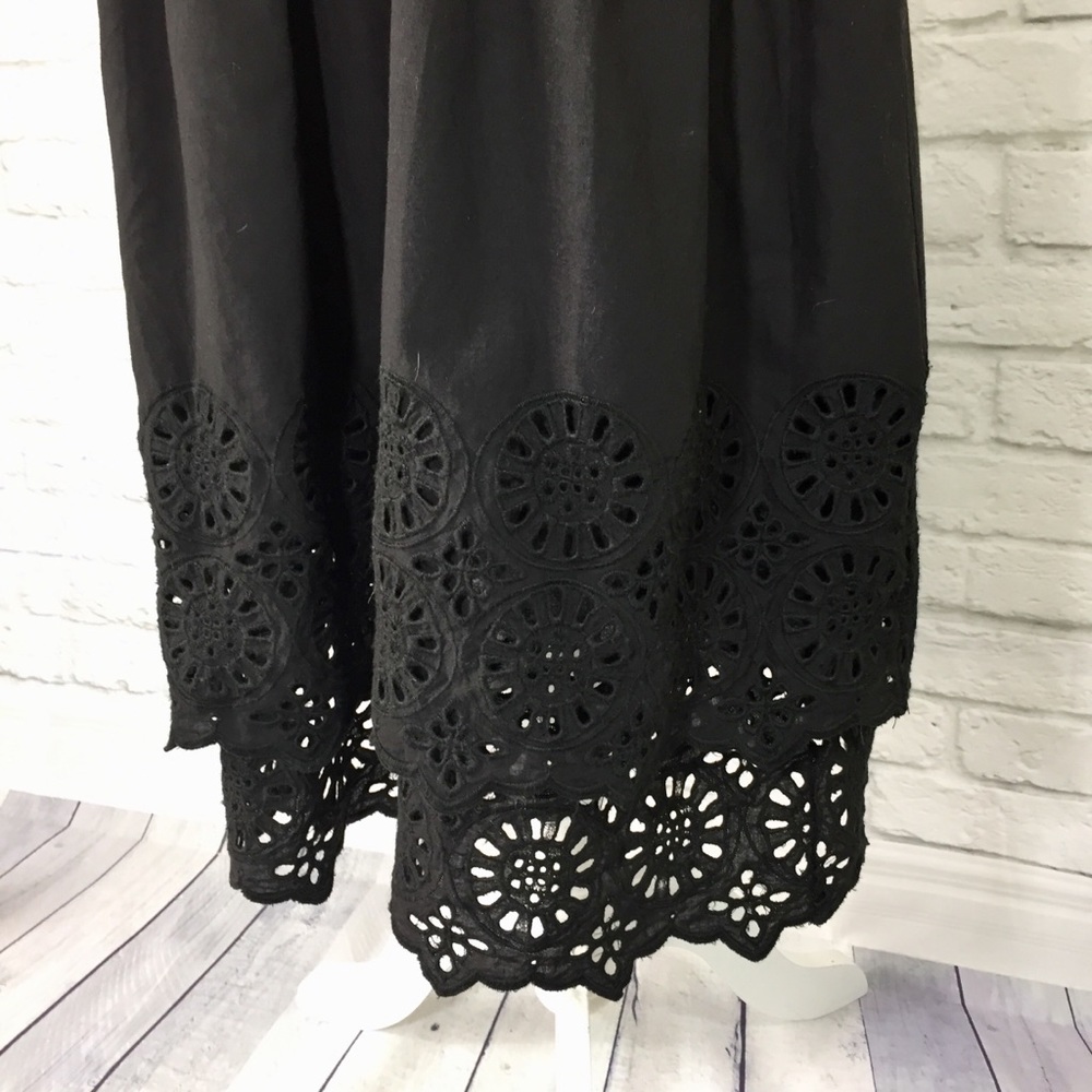 Uno Core Black Cotton eyelet tiered medium dress - Picture 4 of 7